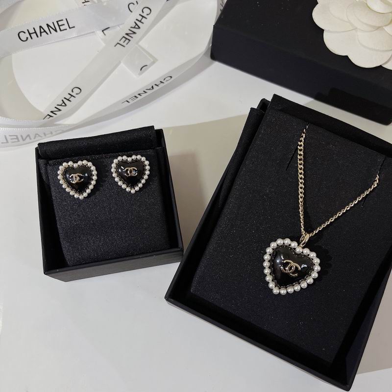 Chanel suits 06yxh04